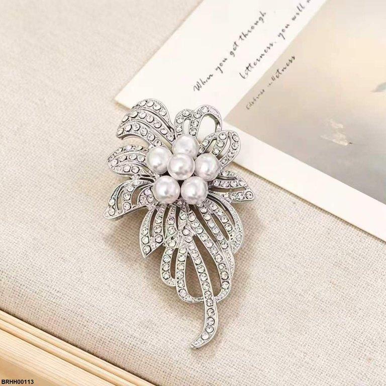 Ribbon Pearl Zircon Broach