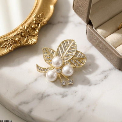 Pearl Flower Zircon Broach