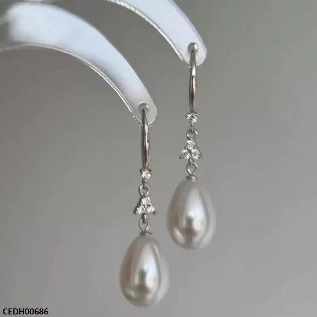 Pearl Drop Earrings