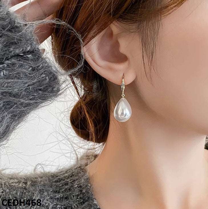 Pearl Drop Earrings Pair