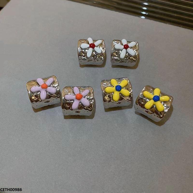 Painted Flower Tops Pair