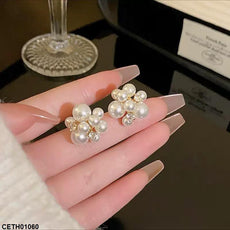 Round Pearl Tops Pair