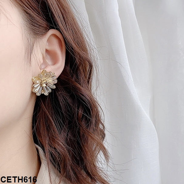 Flower Ear Tops Pair