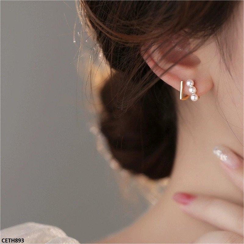 Pearl Stud Tops Pair