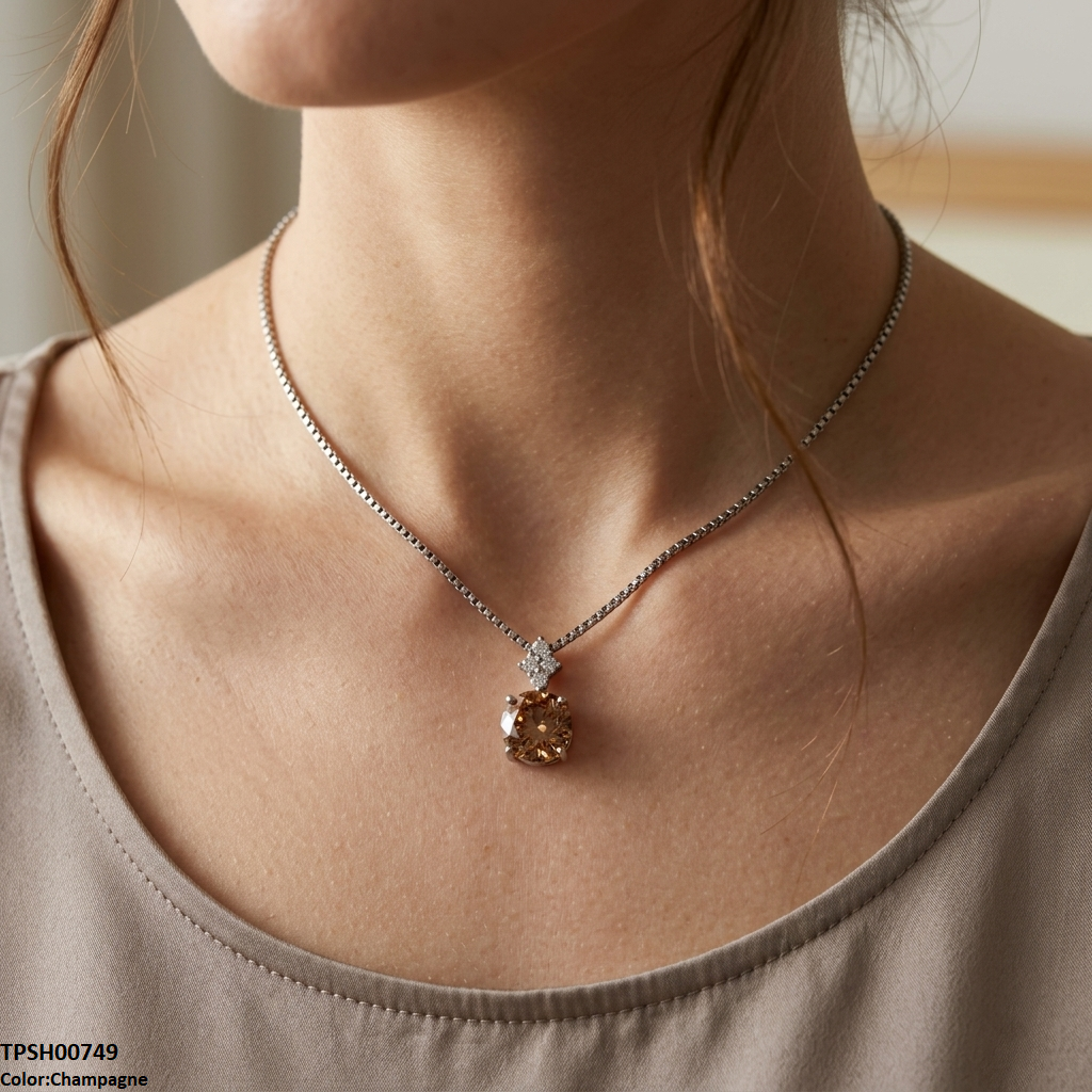 Round Zircon Pendant With Chain