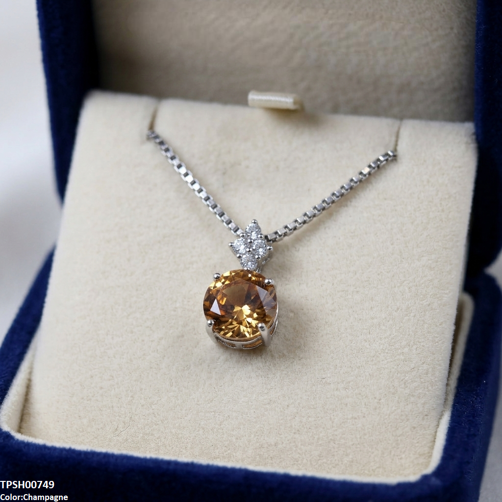 Round Zircon Pendant With Chain