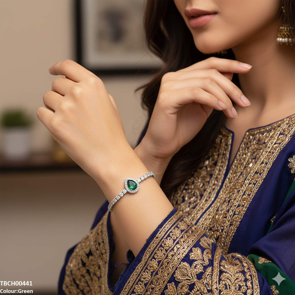 Tear Hand Bracelet