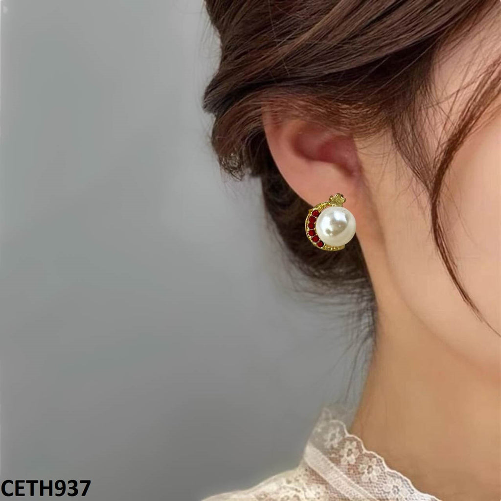 Pearl Round Tops Pair