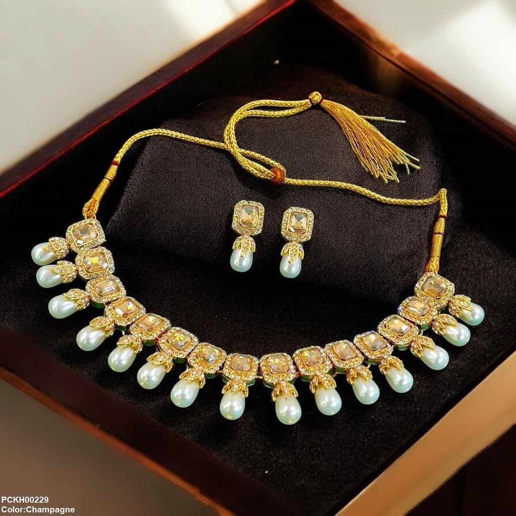 Rectangle Pearl Choker Set