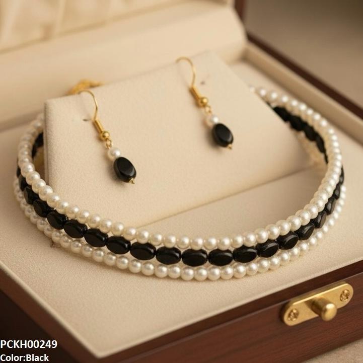 Three-Layered Pearl Choker Set