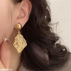 Oval Leaf Drop Earrings