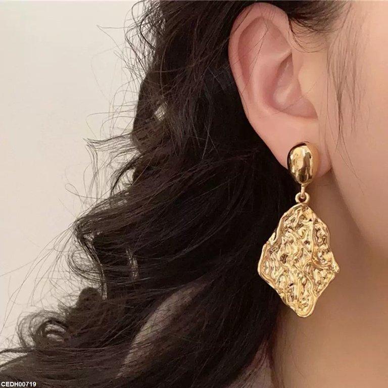 Oval Leaf Drop Earrings