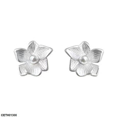 Pearl Flower Tops Pair