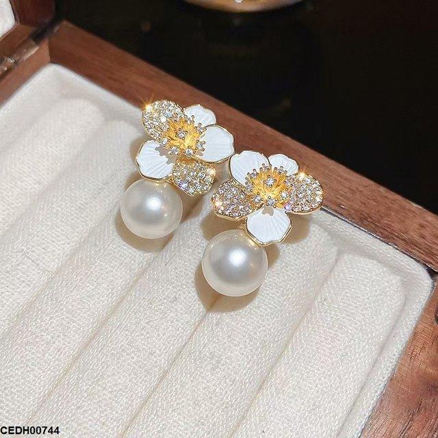 Flower Pearl Drop Earrings