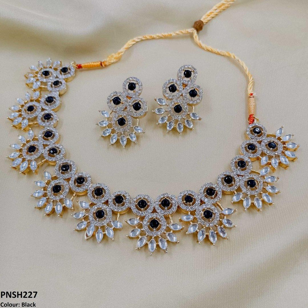 Round Pear Necklace Set