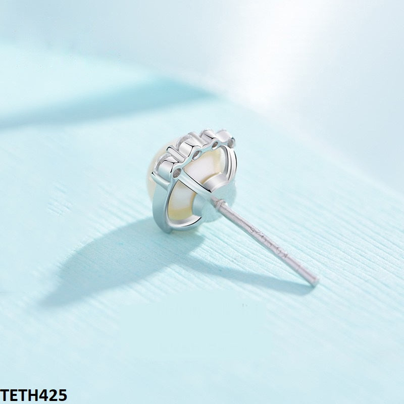 Round Pearl Tops