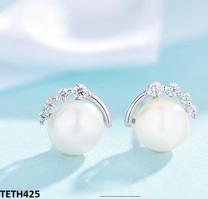 Round Pearl Tops