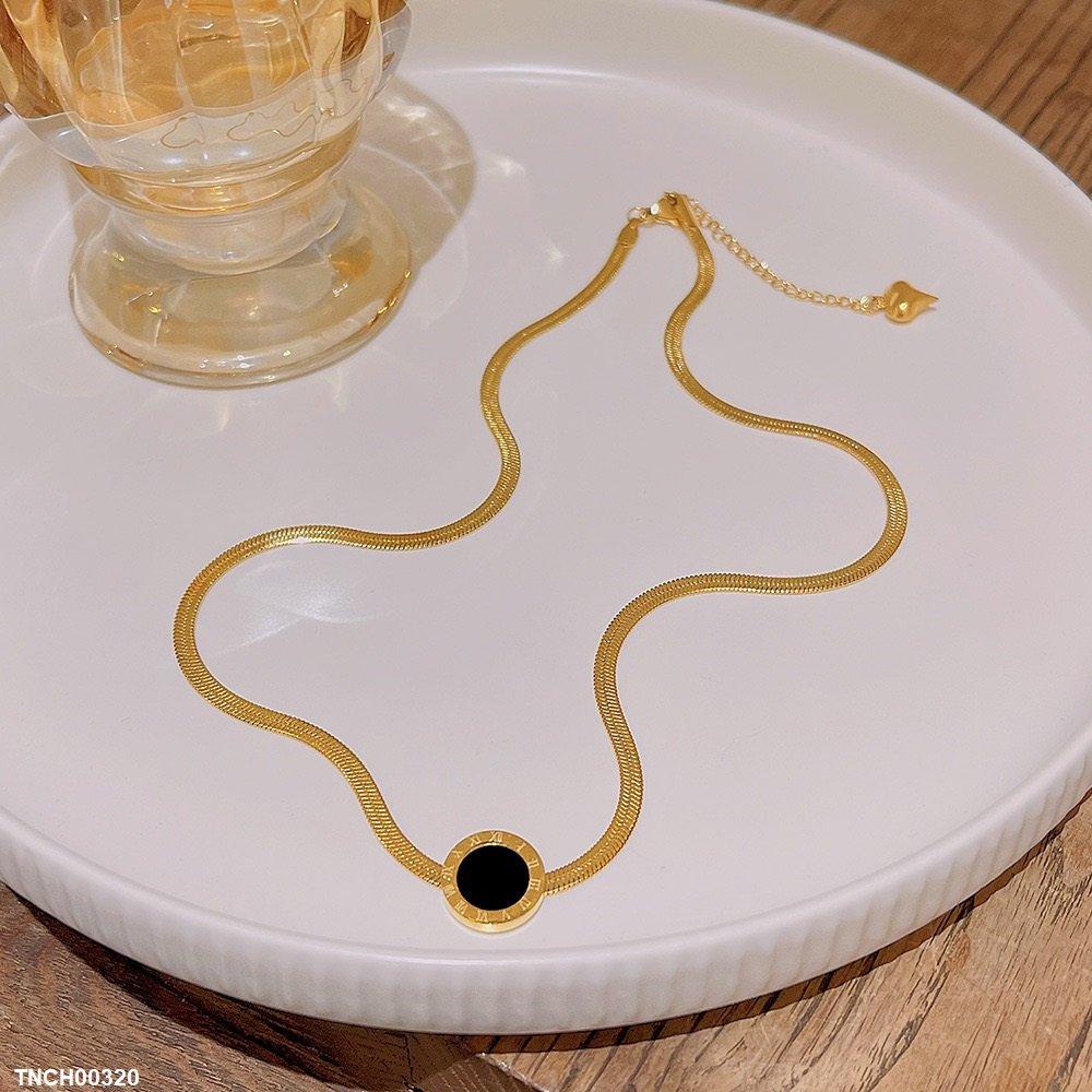 Round Shaded Painted Roman Necklace