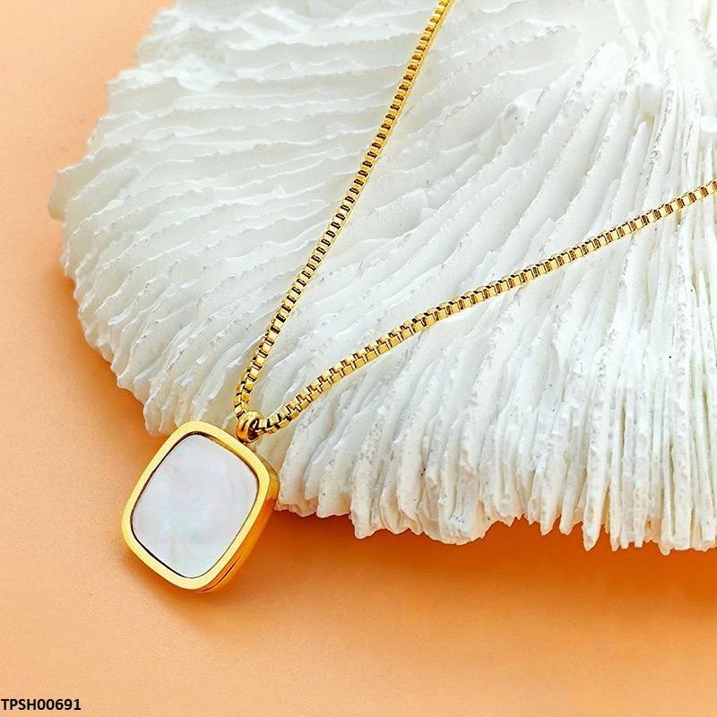 Elegant Square Shell Pendant