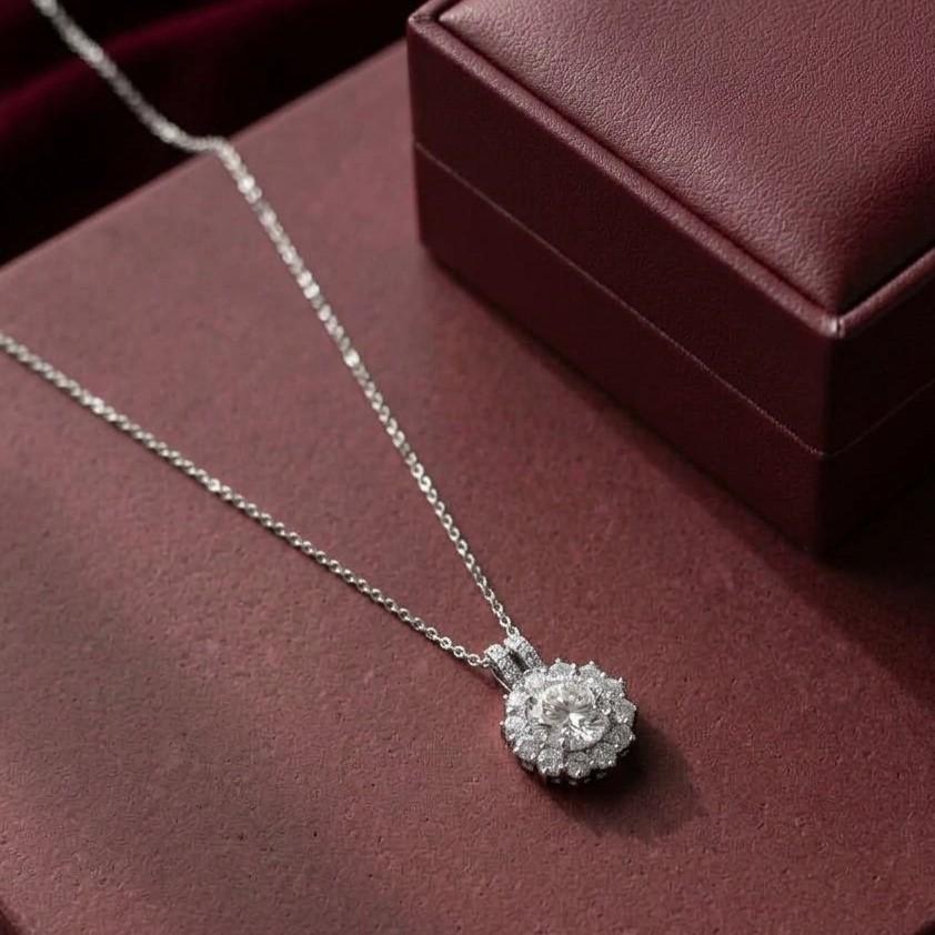 Stainless Steel Zircon Round Flower Pendant