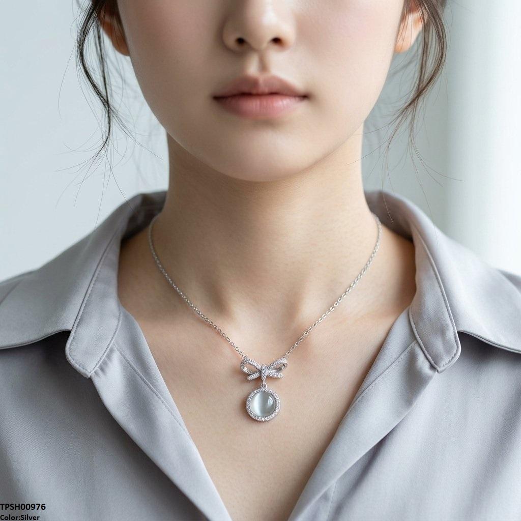 Stainless Steel Zircon Infinity Round Drop Pendant