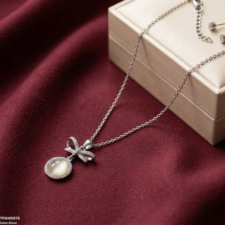 Stainless Steel Zircon Infinity Round Drop Pendant