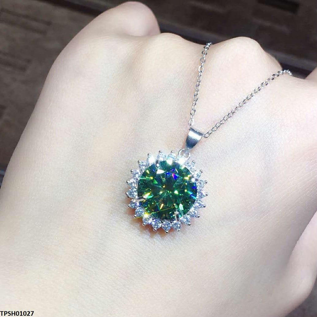 Round Green Stone Zircon Pendant