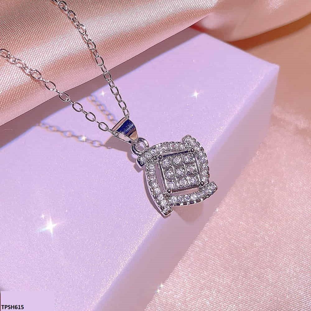 Cross/Check Pendant Set