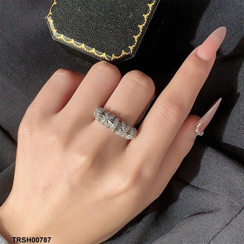 Covered Zircon Ring