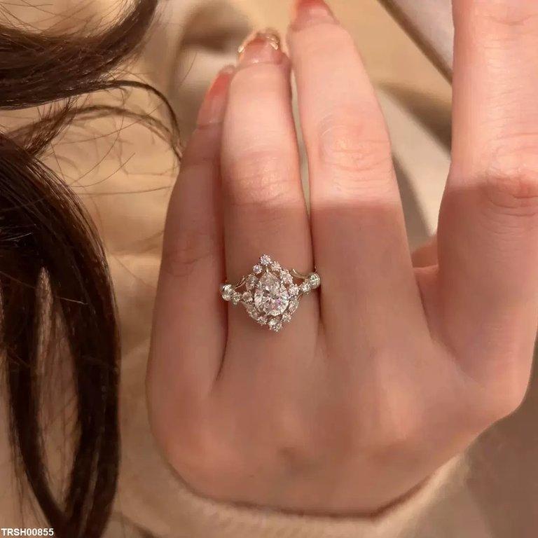 Tear Zircon Ring Adjustable