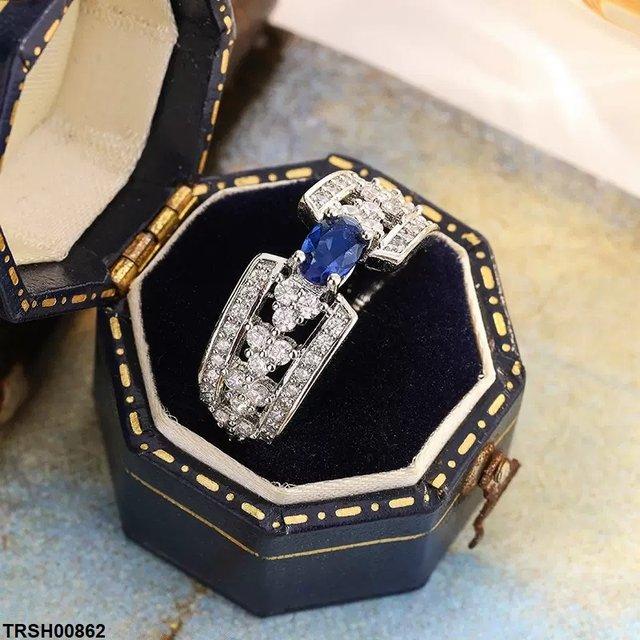 Oval Blue Stone Zircon Ring