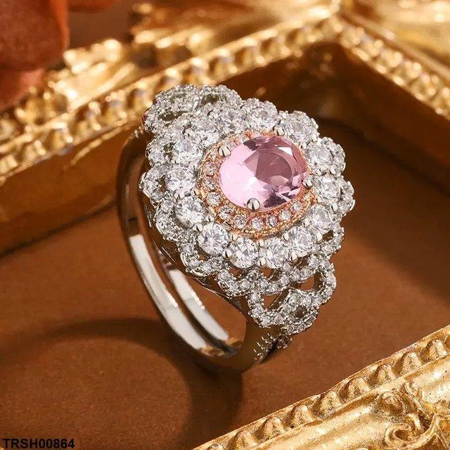 Oval Flower Zircon Ring