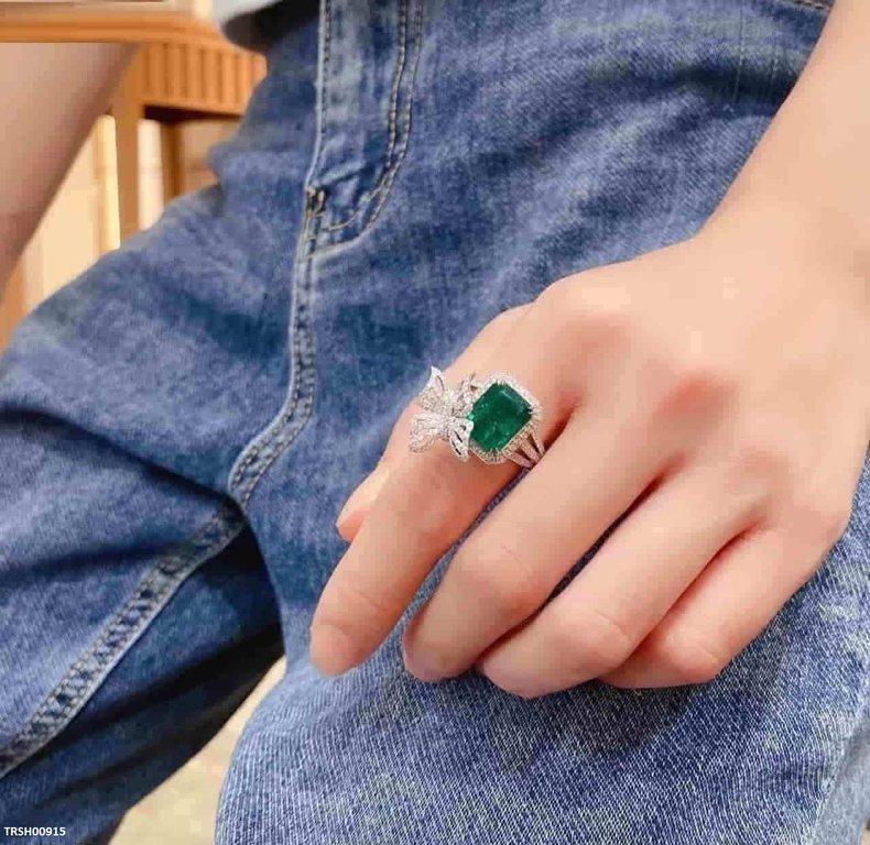 Greenish Square Step Butterfly Ring