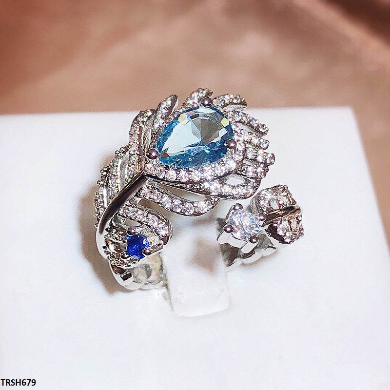 Tear Stone/Leaf Zircon Ring Adjustable