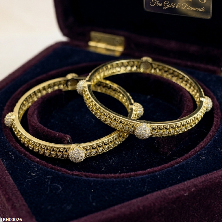Round Stone Bangles Set