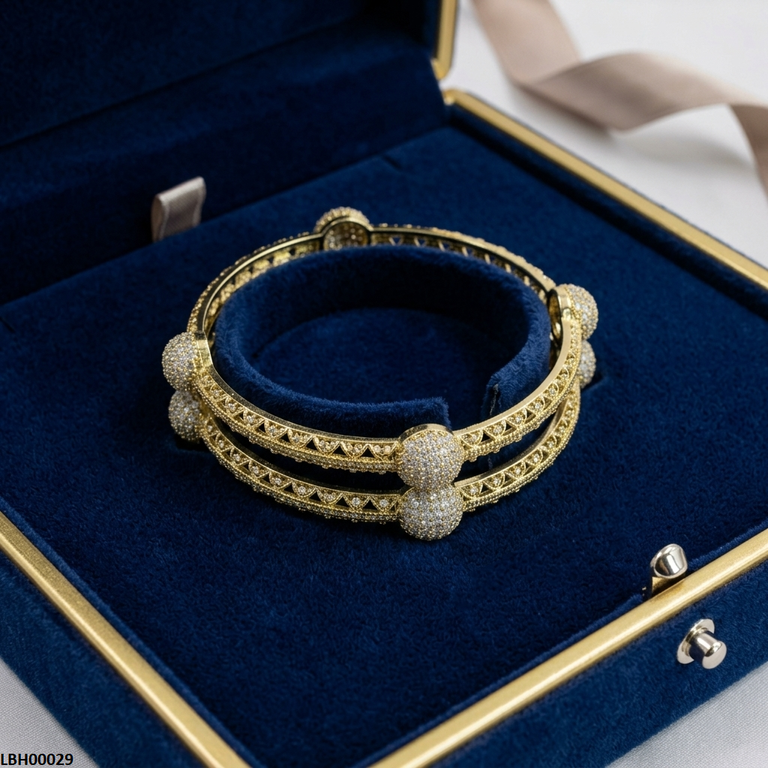 Round Stone Bangles Set
