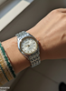 Round Dial Women's Watch