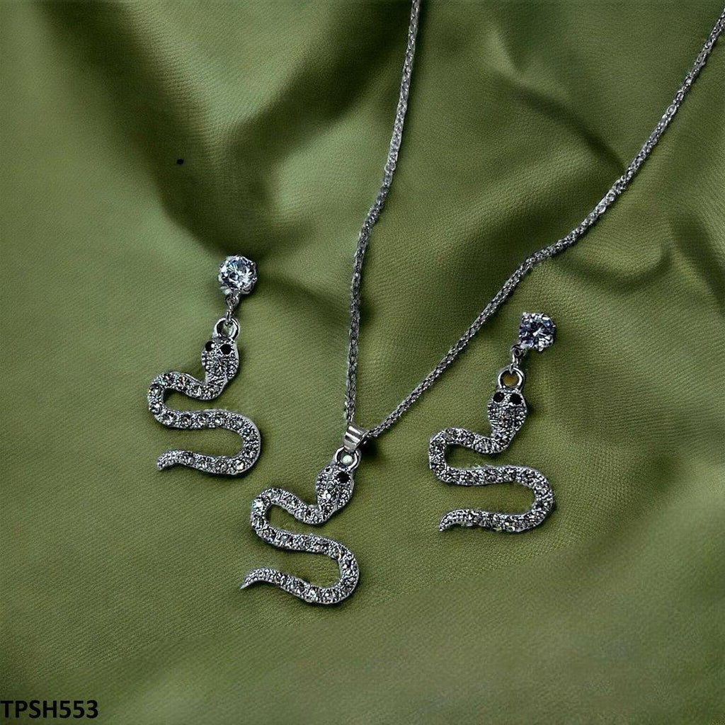 Snake Pendent Set
