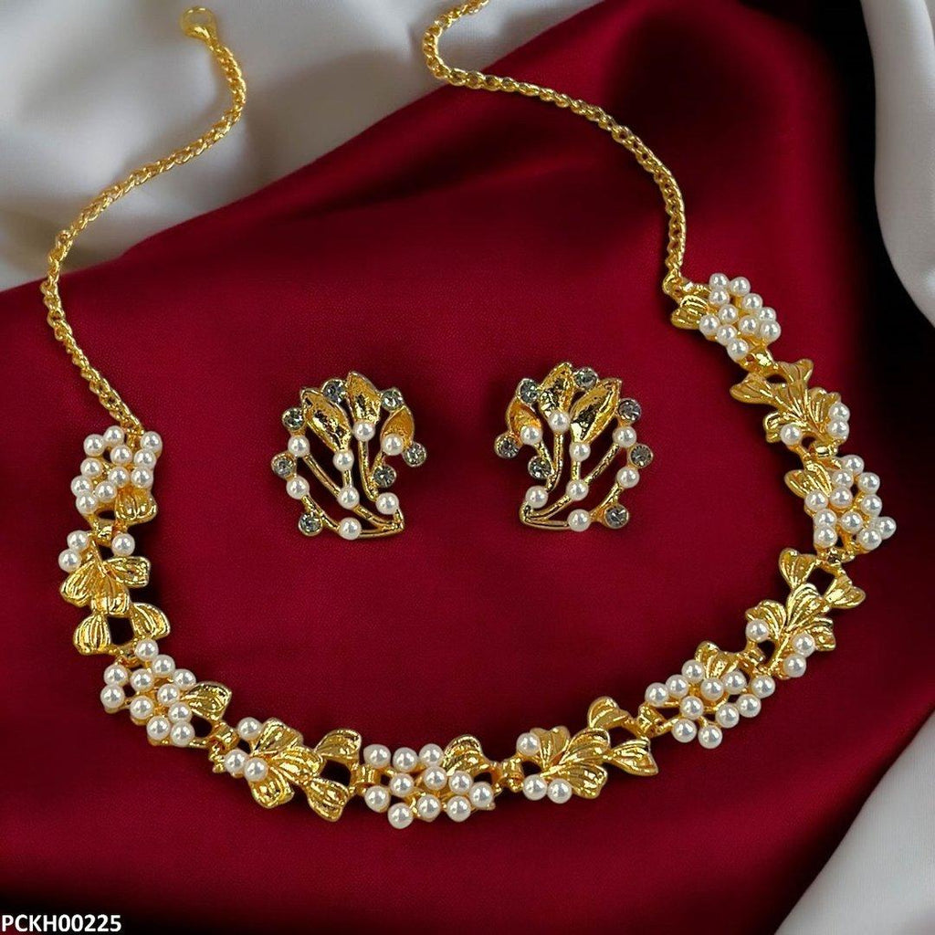Pearl Leaf Choker Set