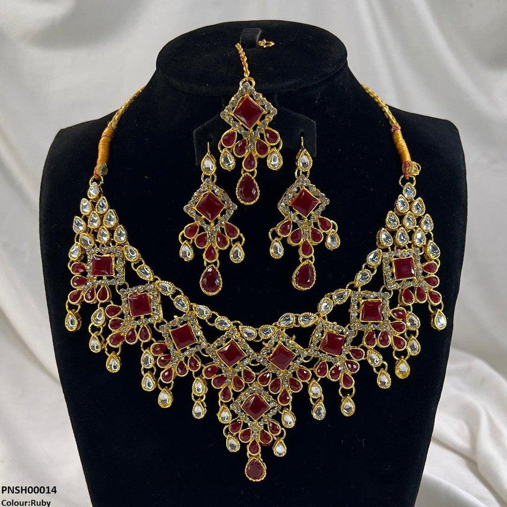 Square/Tear Drop Necklace Set