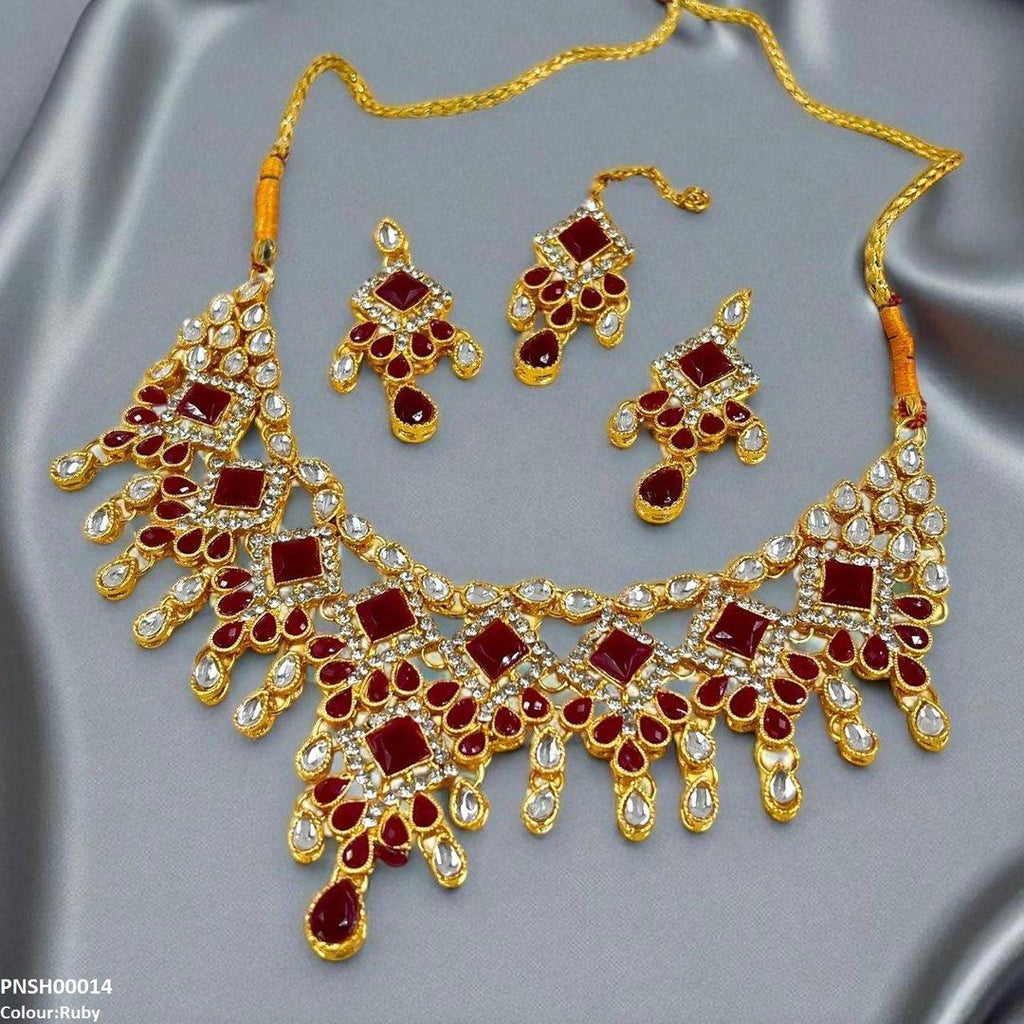 Square/Tear Drop Necklace Set