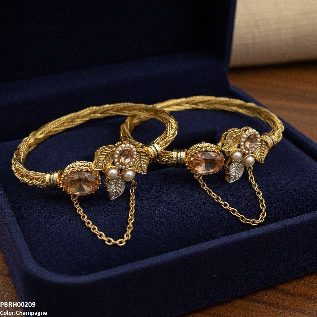 Oval Leaf Bangle Set