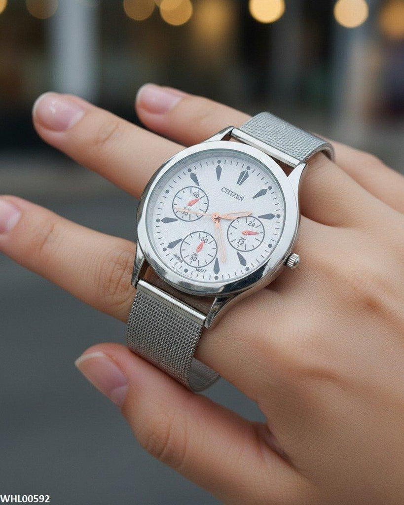 Round Dial Women's Watch