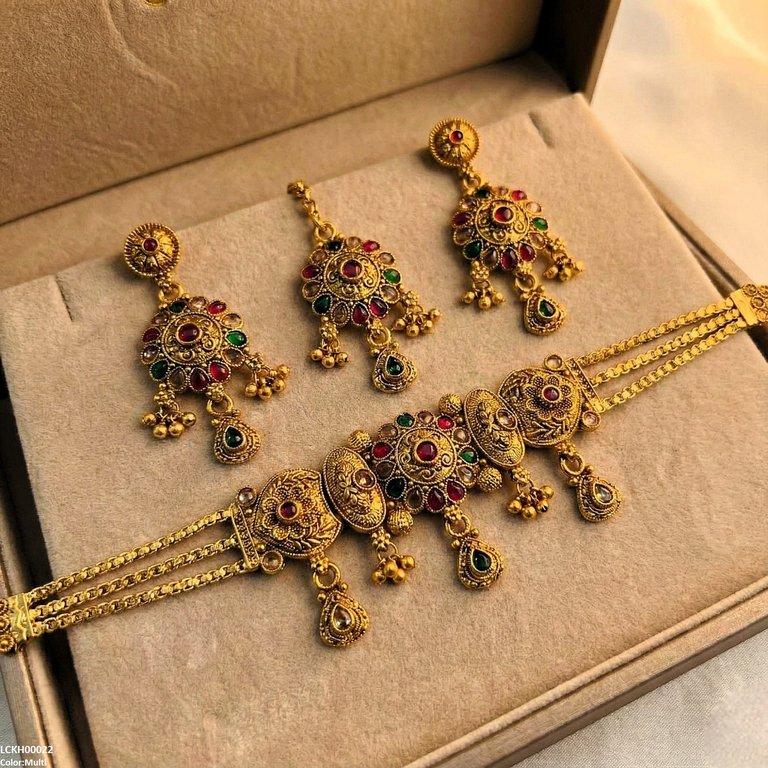 Tear Flower Choker Set