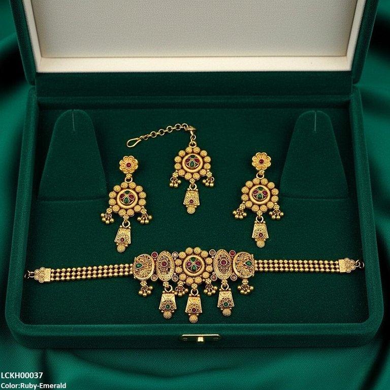 Round Flower Drop Choker Set