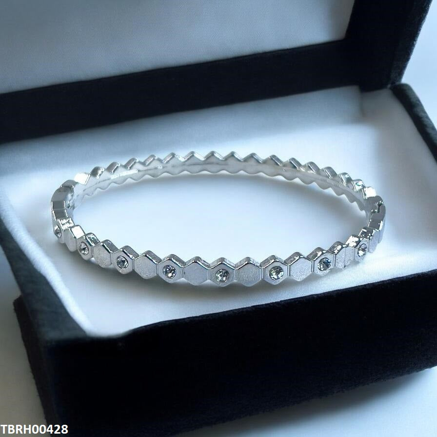 Trendy Linked Bracelet Openable