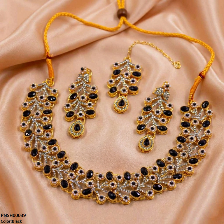 Oval Flower Necklace Set